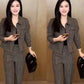Anzug elegante – chaqueta corta y pantalón con pierna ancha